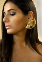 Load image into Gallery viewer, Bachué Inka Earrings
