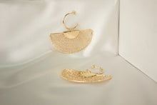 Load image into Gallery viewer, Iconia Gacata Earrings
