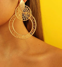 Load image into Gallery viewer, Fayza Earrings
