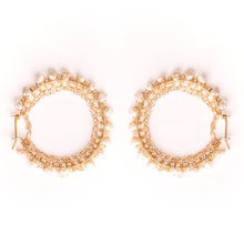 Load image into Gallery viewer, Bachué Pearl Hoops
