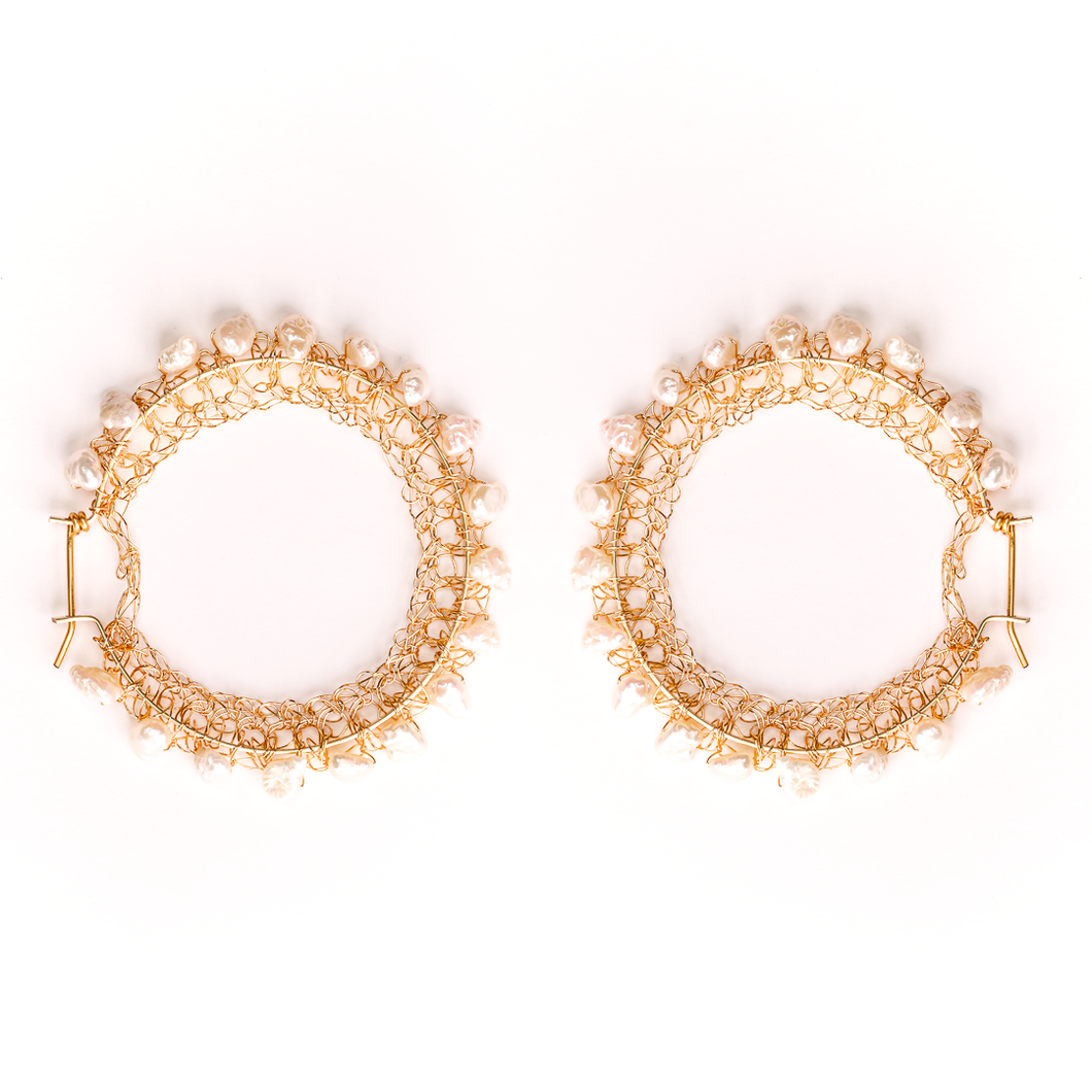 Bachué Pearl Hoops