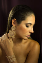 Load image into Gallery viewer, Iconia Anam Earrings
