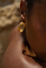 Load image into Gallery viewer, BACATA ZULIA EARRINGS
