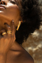 Load image into Gallery viewer, BACATA ZULIA EARRINGS
